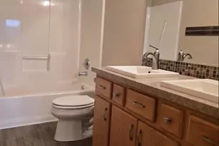 104 Westminster Dr, Kelso, WA 98626 - Photo 22