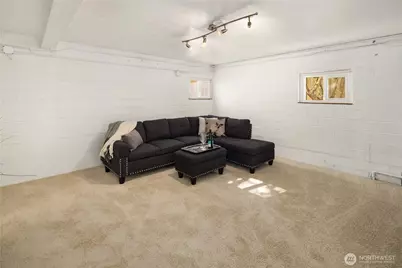 11252 Evanston Avenue N, Seattle, WA 98133 - Photo 22