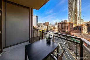 820 Blanchard St, Seattle, WA 98121 - Photo 6