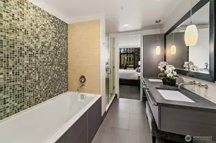 820 Blanchard St, Seattle, WA 98121 - Photo 26