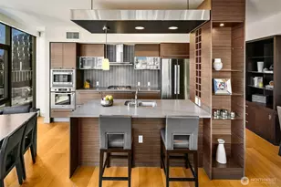 820 Blanchard St, Seattle, WA 98121 - Photo 10