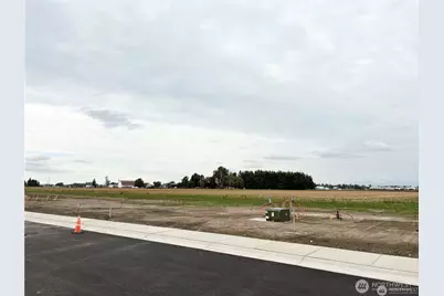 316 W 4th Street, Everson, WA 98247 - Photo 4