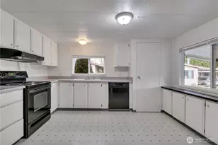 21809 107th Pl SE, Kent, WA 98031 - Photo 8