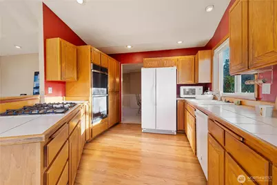 13407 47th Place W, Mukilteo, WA 98275 - Photo 18