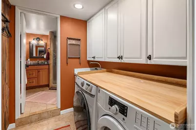 9225 Olympic View Drive, Edmonds, WA 98020 - Photo 18