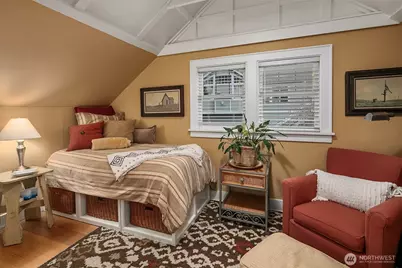 9225 Olympic View Drive, Edmonds, WA 98020 - Photo 24