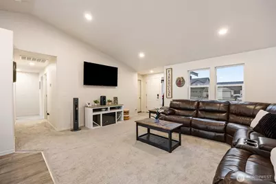 1104 W Maple Drive, Moses Lake, WA 98837 - Photo 8