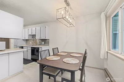 706 136th Place NE #C2, Bellevue, WA 98005 - Photo 14