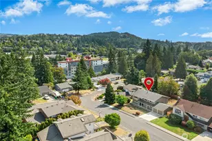 12563 SE 71st St, Newcastle, WA 98056 - Photo 28