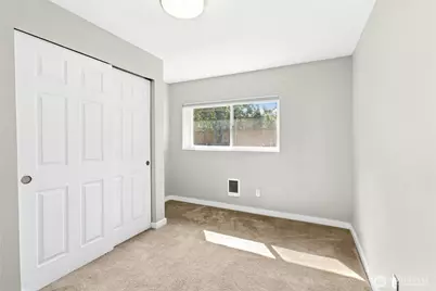 12563 SE 71st Street, Newcastle, WA 98056 - Photo 22