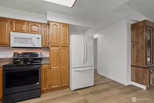 11436 SE 208th St, Kent, WA 98031 - Photo 8