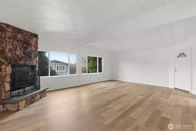 11436 SE 208th Street #7, Kent, WA 98031 - Photo 2