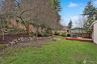 14627 SE Newport Way, Bellevue, WA 98006 - Photo 12