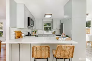 12343 11th Ave NE, Seattle, WA 98125 - Photo 8