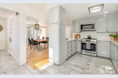 12343 11th Avenue NE, Seattle, WA 98125 - Photo 10