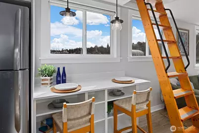 1080 W Ewing Street #E5, Seattle, WA 98119 - Photo 22