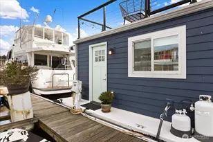 1080 W Ewing St, Seattle, WA 98119 - Photo 6