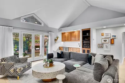 8602 Fauntleroy Way SW, Seattle, WA 98136 - Photo 16