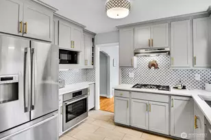 8602 Fauntleroy Wy SW, Seattle, WA 98136 - Photo 12