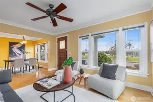 8433 30th Ave SW, Seattle, WA 98126 - Photo 4