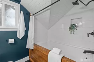 3915 SW Hinds St, Seattle, WA 98116 - Photo 22