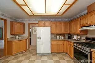 202 W Emerald Forest Ln, Sequim, WA 98382 - Photo 4