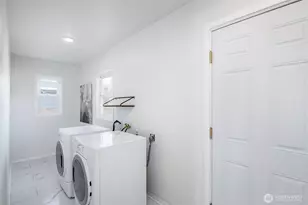 929 E 57th St, Tacoma, WA 98404 - Photo 14