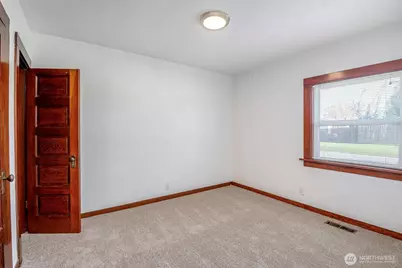 929 E 57th Street, Tacoma, WA 98404 - Photo 20