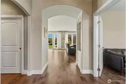 1164 SE Creekside Drive, College Place, WA 99324 - Photo 2