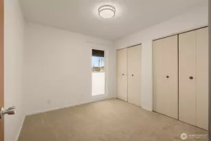 1425 S Puget Dr, Renton, WA 98055 - Photo 16