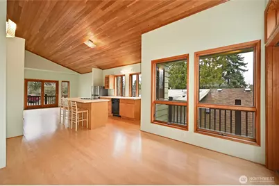 2418 Federal Avenue E, Seattle, WA 98102 - Photo 20