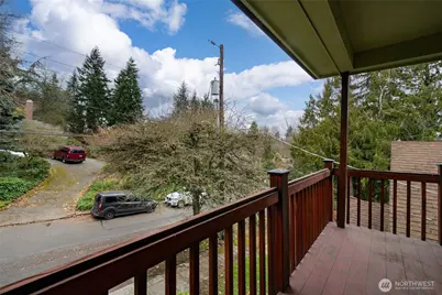 2418 Federal Avenue E, Seattle, WA 98102 - Photo 28