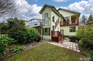 2418 Federal Ave E, Seattle, WA 98102 - Photo 38