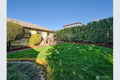 805 S 223rd Street, Des Moines, WA 98198 - Photo 34