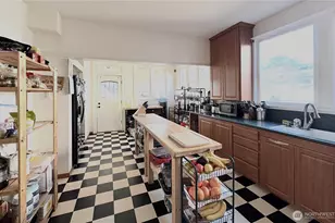 2130 Virginia Ave, Everett, WA 98201 - Photo 8