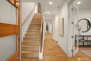 8206 128th Ave NE, Kirkland, WA 98033 - Photo 2