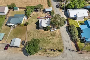 1105 E 3rd St, Cle Elum, WA 98922 - Photo 12