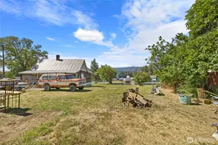 1105 E 3rd St, Cle Elum, WA 98922 - Photo 8