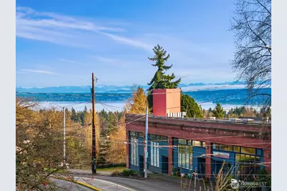919 23rd Avenue E #A, Seattle, WA 98112 - Photo 32