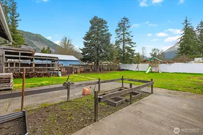 840 Madison Avenue, Darrington, WA 98241 - Photo 30