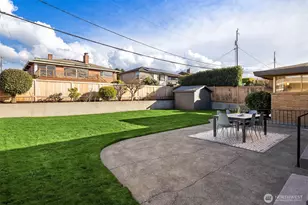 9232 21st Ave NW, Seattle, WA 98117 - Photo 30