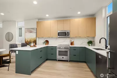 1615 N 50th Street #C, Seattle, WA 98103 - Photo 8