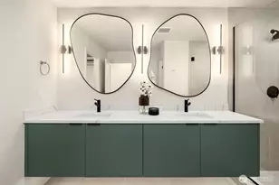 1615 N 50th St, Seattle, WA 98103 - Photo 14