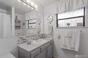 14834 Fremont Ave N, Shoreline, WA 98133 - Photo 16