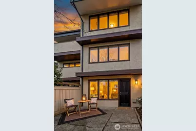 2009 42nd Avenue E, Seattle, WA 98112 - Photo 2