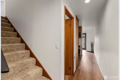 2009 42nd Avenue E, Seattle, WA 98112 - Photo 10