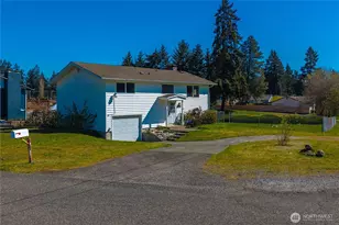17519 8 Ave Ct S, Spanaway, WA 98387 - Photo 2