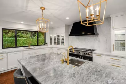 1601 Evergreen Point Road, Medina, WA 98039 - Photo 12