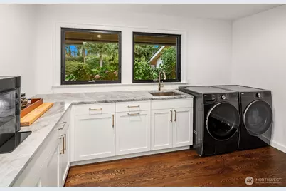 1601 Evergreen Point Road, Medina, WA 98039 - Photo 28