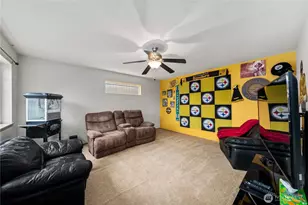 8709 188th St Ct E, Puyallup, WA 98375 - Photo 16